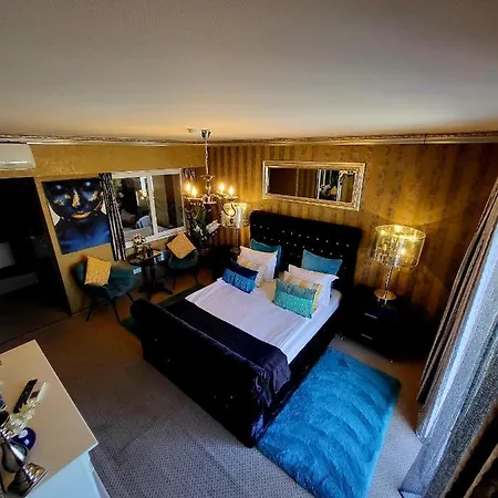 Hotel 4play Club - Boutique Navodari