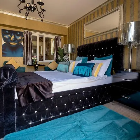 Hotel 4play Club - Boutique Navodari